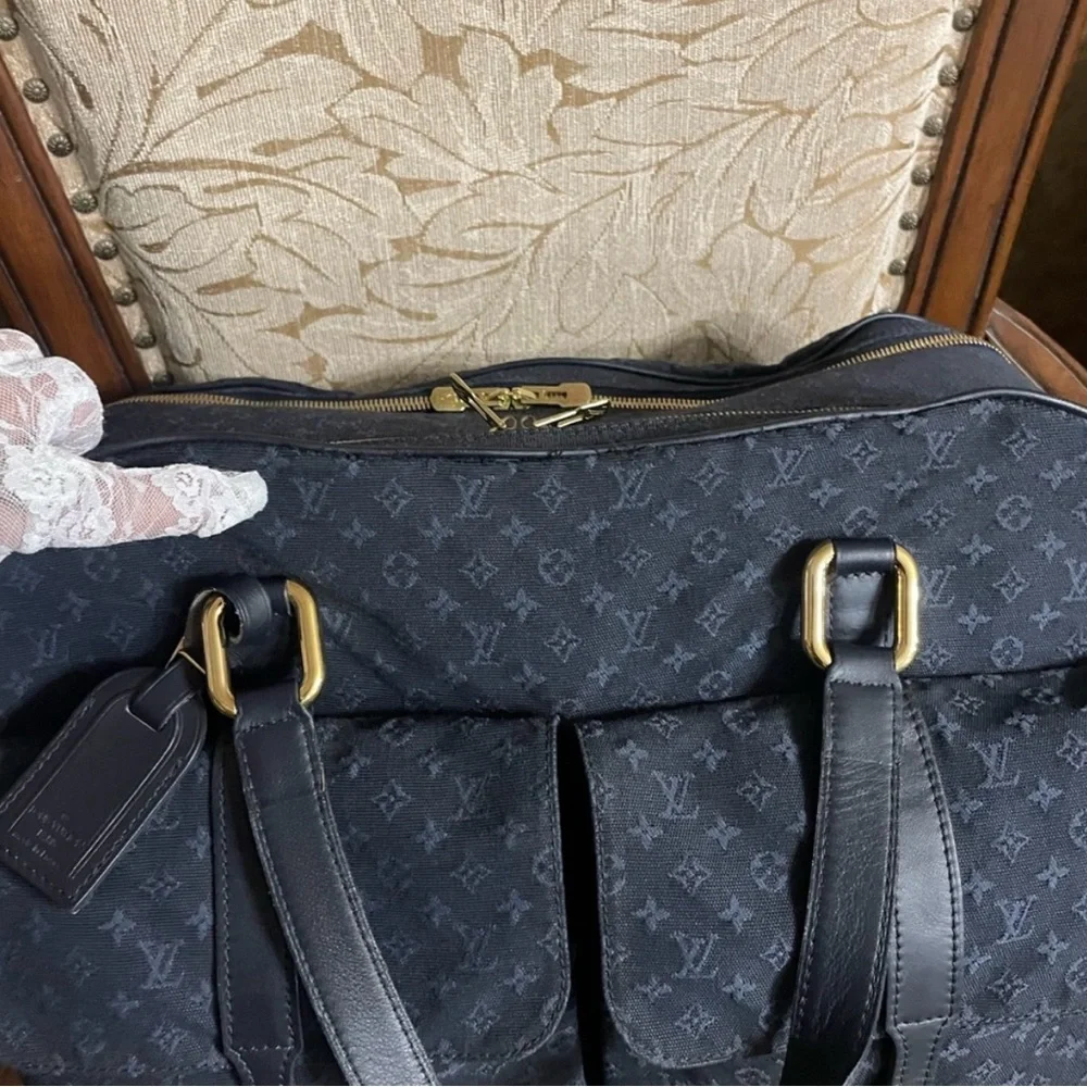 Louis Vuitton Mini Lin Claudine Duffle - Picture 2 of 9